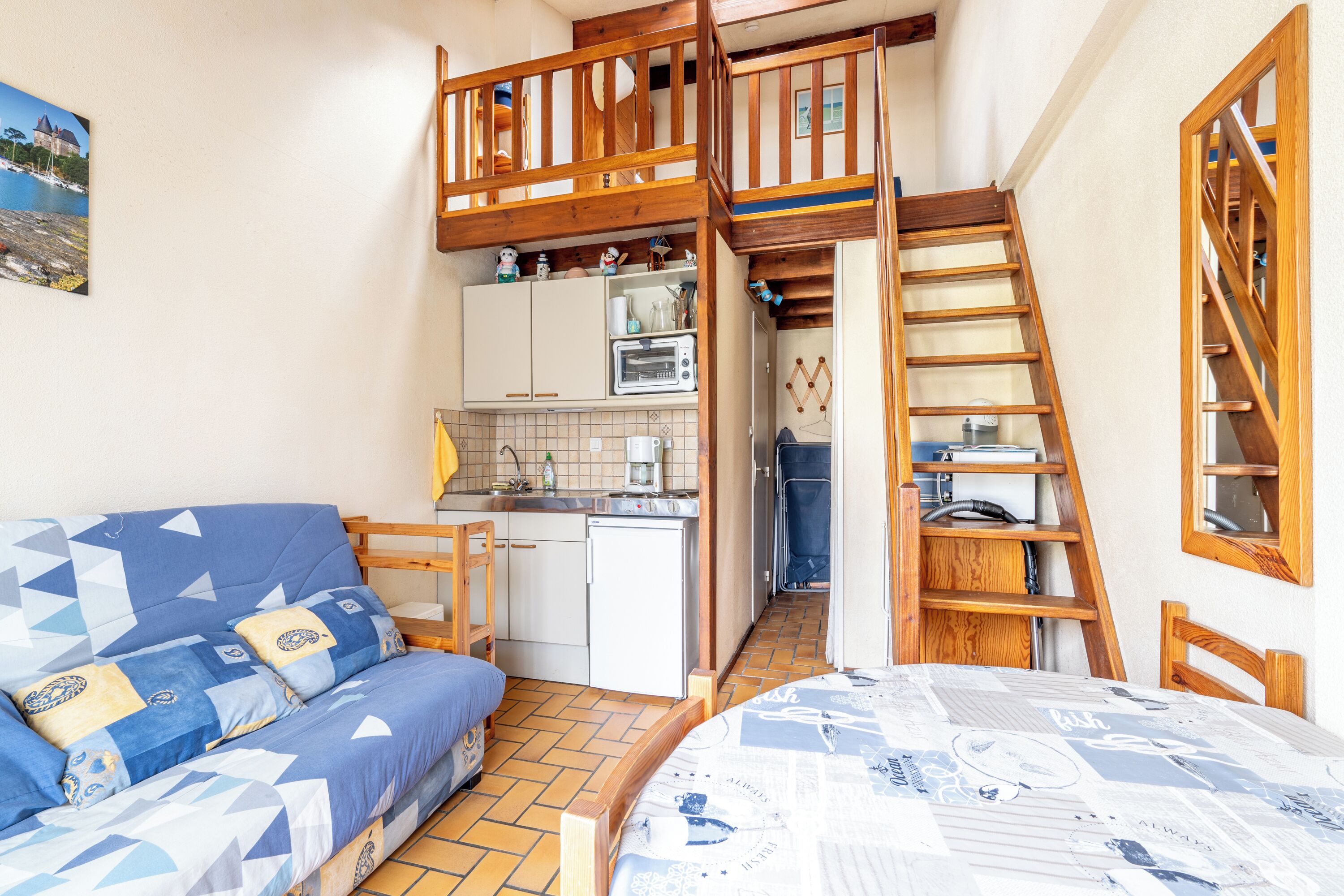 1 makuuhuone, silitysrauta/-lauta