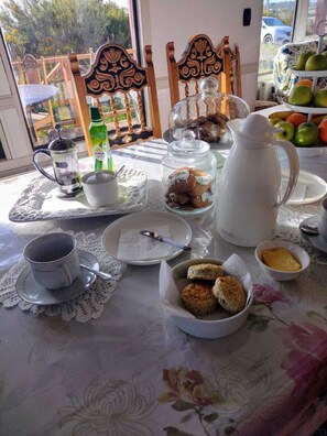 Restaurant - Tribal house (Punta Arenas)