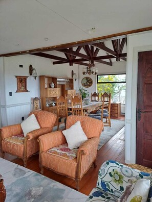 Living area - Tribal house (Punta Arenas)