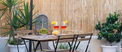 Quarto família, vista para o jardim | Vista para o jardim