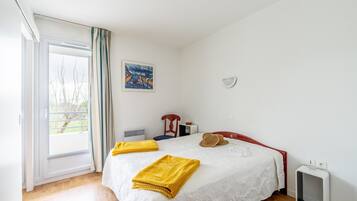 1 quarto, ferros/tábuas de passar roupa, Wi-Fi de cortesia