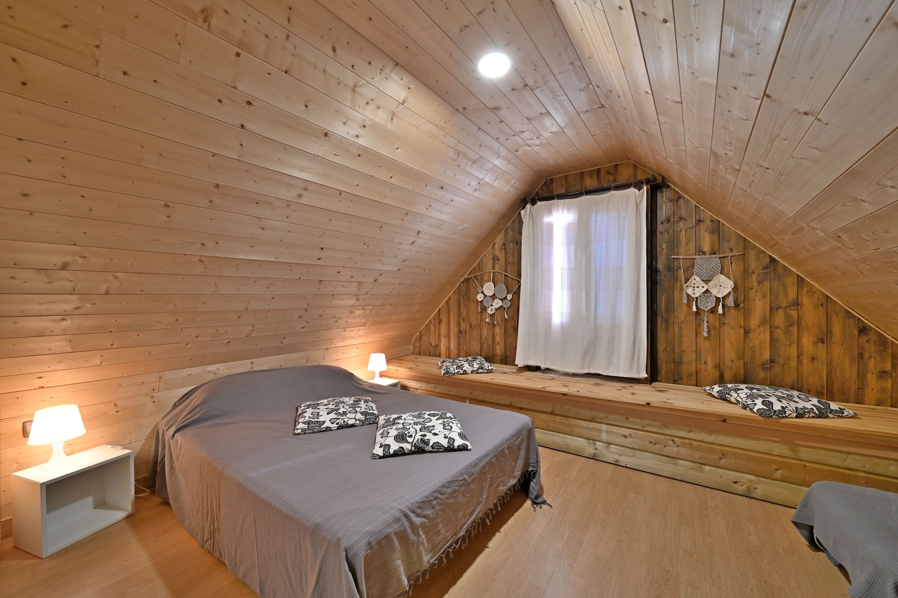 3 chambres, Wi-Fi gratuit, draps fournis