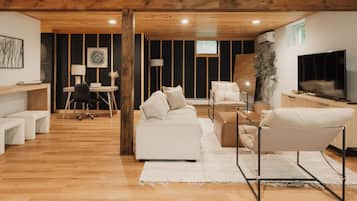 Smart TV, fireplace, books