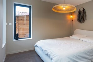 1 quarto, Wi-Fi de cortesia, roupa de cama