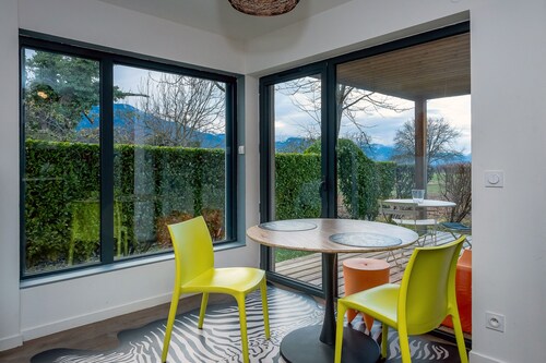 Apartment 'Bureau' with Mountain View, Private Terrace and Wi-Fi