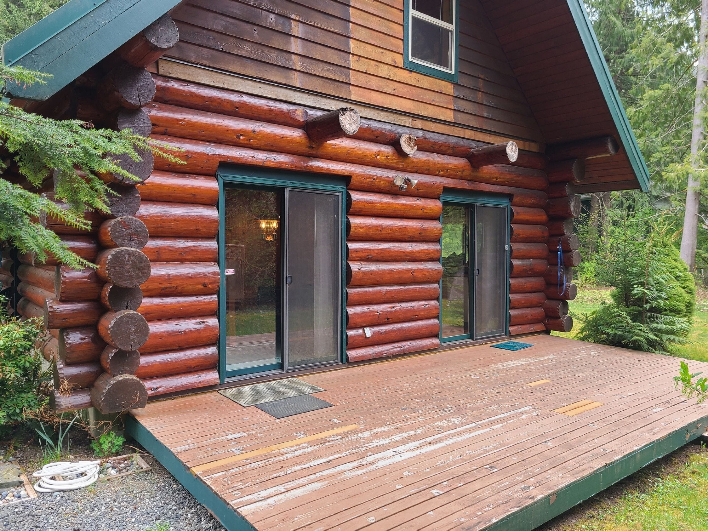 Cabin, 2 Bedrooms, Smoking, Fireplace | Exterior detail