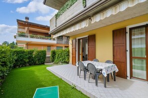 Outdoor dining - Brema Beach Dream - new - next to Brema beach (Sirmione)