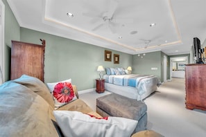 3 bedrooms, WiFi, bed sheets - Bridgewater Pointe (Westlake Corner)