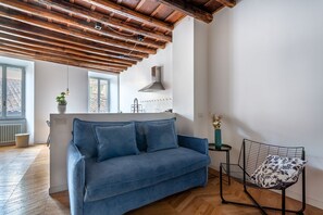 Living area - Iflat | Cozy Studio in the Heart of Campo de Fiori (Roma)