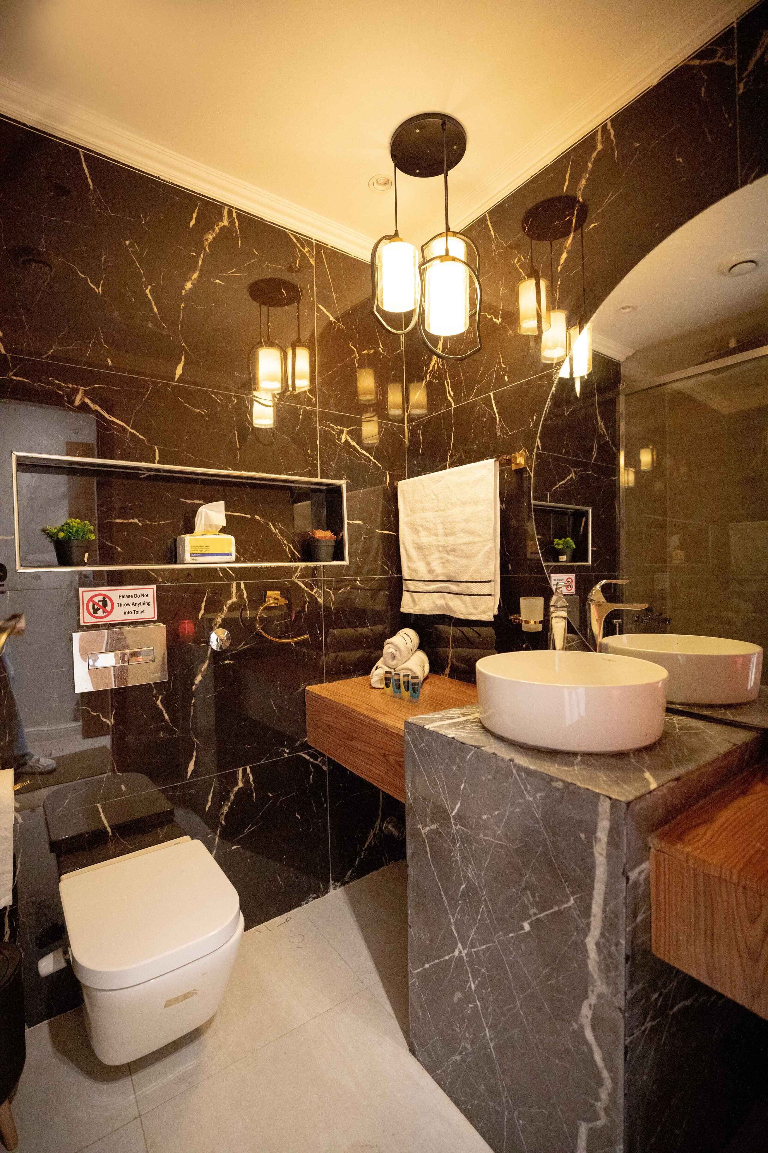 Luxury Suite, Balcony, Pyramids View | Bathroom | Combined shower/tub, bathrobes, slippers, towels