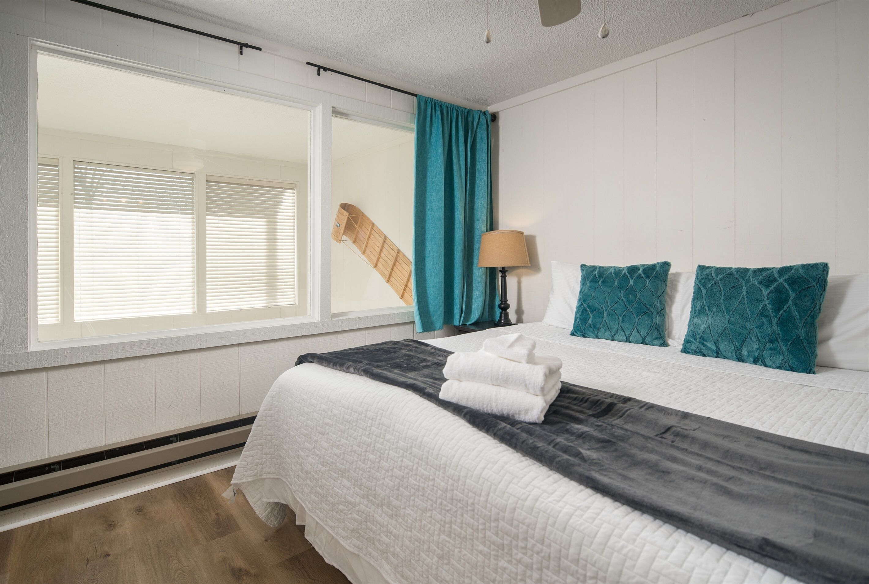 3 bedrooms, iron/ironing board, travel crib, free WiFi