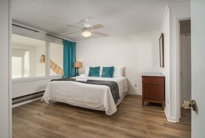 3 makuuhuonetta, silitysrauta/-lauta, vauvan matkasänky, ilmainen Wi-Fi