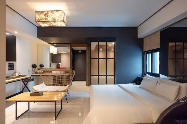 VIP | Item bar mini percuma, meja, ruang kerja komputer riba, Wi-fi percuma