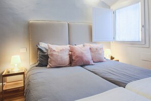 2 slaapkamers, een strijkplank/strijkijzer, wifi, beddengoed