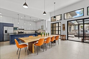 تناول الطعام