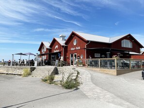 Exterior - Fantastic house with pool and tennis court near Byxelkrok | SE04053 (Byxelkrok)