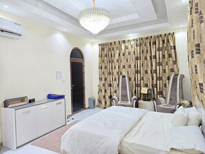 1 bedroom, iron/ironing board, free WiFi, wheelchair access