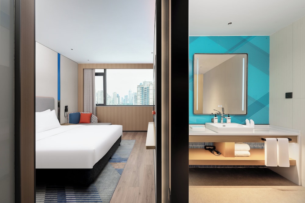 Holiday Inn Express Haikou Xiuying Port, an IHG Hotel photo 3