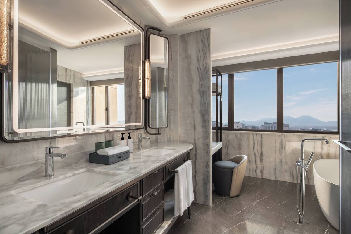 Room amenity