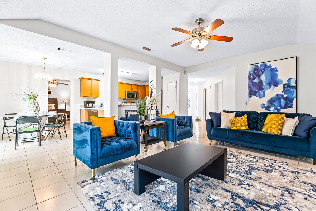 stunning 4-bedroom house, only 10 minutes from downtown Dallas!