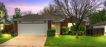stunning 4-bedroom house, only 10 minutes from downtown Dallas!