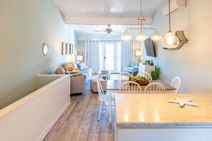 Dining - Two Bedroom Townhome Steps From the Beach! (Atlantic Beach)