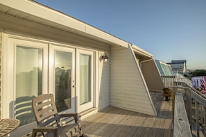 Exterior detail - Two Bedroom Townhome Steps From the Beach! (Atlantic Beach)