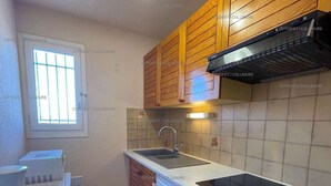 Unclassified image, 3 of 14, button - 4SOMA7 - Apartment with lovely view of the hills (COLLIOURE)