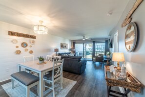 Smart TV - Enjoy Sea-Renity By The Sea! Villa 612! New Listing! Fully Renovated. (Panama City Beach)