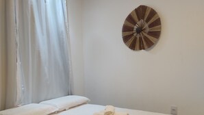 Economy Double or Twin Room, Lanai, Courtyard View | WiFi (free) - Ana Santos (Maraú)