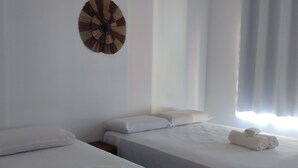 Economy Triple Room, Lanai | WiFi (free) - Ana Santos (Maraú)