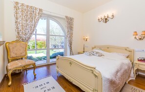 3 bedrooms, free WiFi, bed sheets