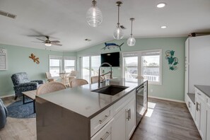 Interior - Ocean Vue in Cudjoe Key 469 (Cudjoe Key)