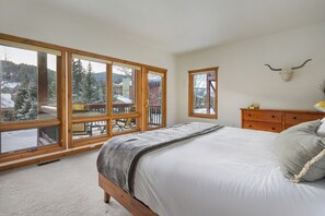 3 bedrooms, iron/ironing board, free WiFi, bed sheets - Trademark 54 | Close To Slopes | Mountain Views (Winter Park)