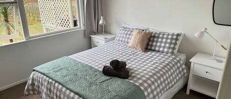 3 slaapkamers, een strijkplank/strijkijzer, wifi, beddengoed