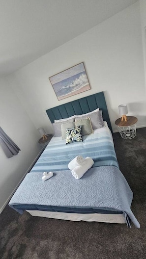 1 Schlafzimmer, Schreibtisch, Bügeleisen/Bügelbrett, WLAN