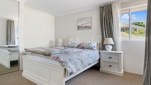 2 bedrooms, free WiFi, bed sheets