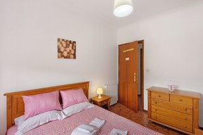 1 camera, Wi-Fi gratuito, lenzuola
