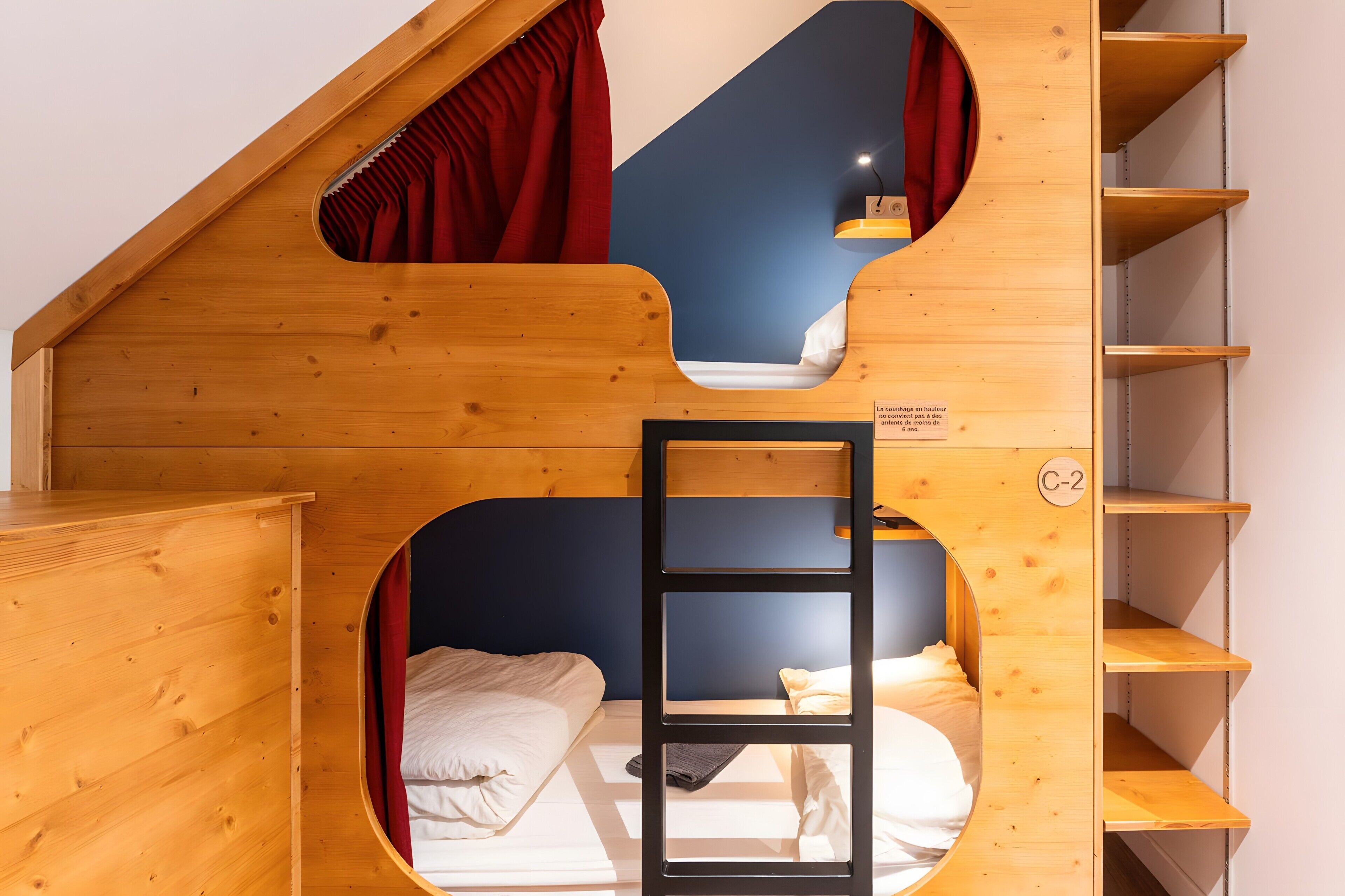 4 chambres, fer et planche à repasser, Wi-Fi gratuit, draps fournis