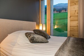 5 chambres, fer et planche à repasser, Wi-Fi gratuit