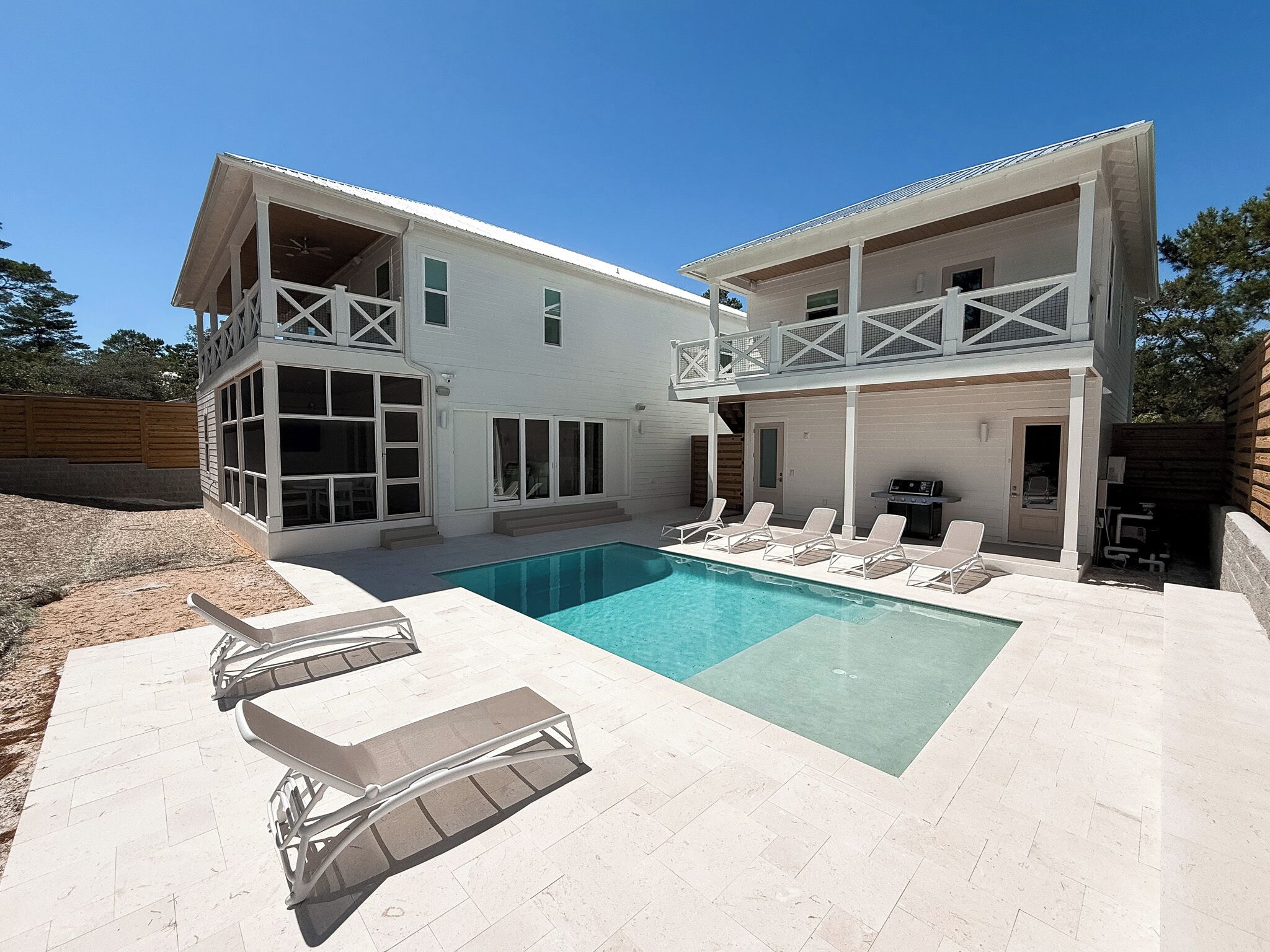 Et oppvarmet basseng