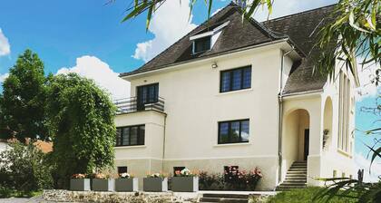 Villa 'Bienvenue A La Saone' with Private Pool, Shared Terrace and Wi-Fi