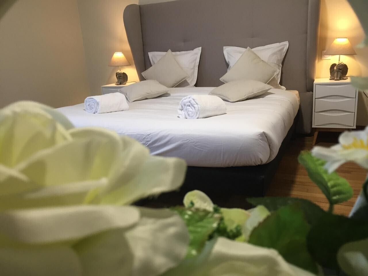 6 chambres, fer et planche à repasser, Wi-Fi gratuit