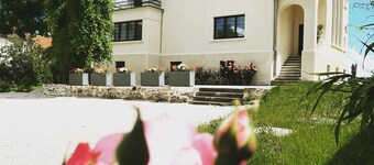 Villa 'Bienvenue A La Saone' with Private Pool, Shared Terrace and Wi-Fi