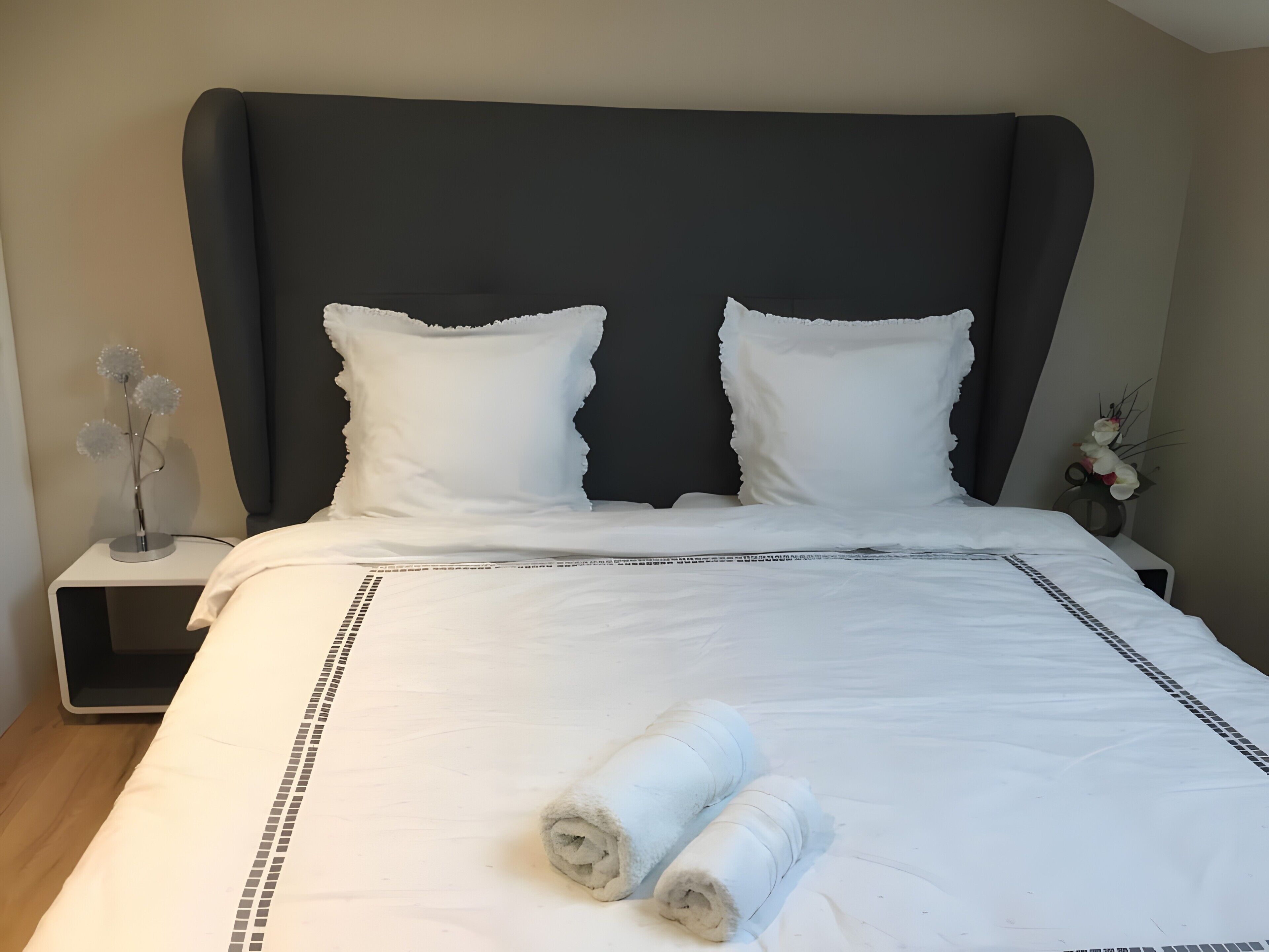 8 bedrooms, iron/ironing board, free WiFi