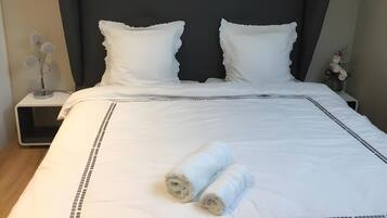 8 bedrooms, iron/ironing board, free WiFi