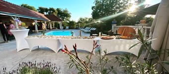 Cottage 'La Campagne' with Private Pool, Private Terrace and Wi-Fi