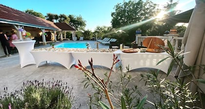 Cottage 'La Campagne' with Private Pool, Private Terrace and Wi-Fi