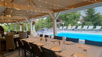 Ristorazione all'aperto