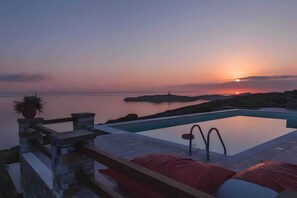 Pool - Villa 'Lina Syros' with Sea View, Wi-Fi and Air Conditioning (Syros)